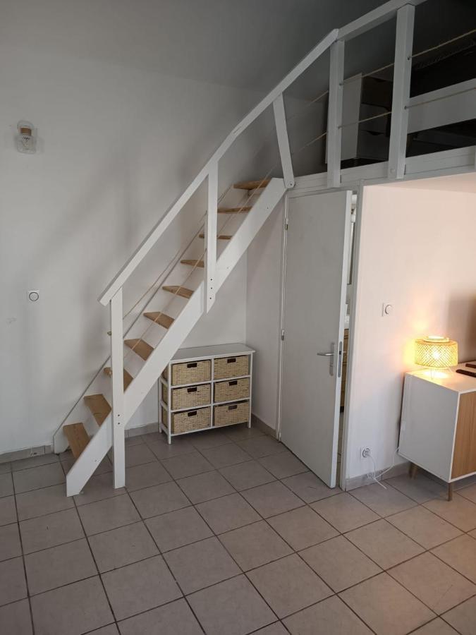 Jolie Appartement Climatise Ла-Сьота Экстерьер фото